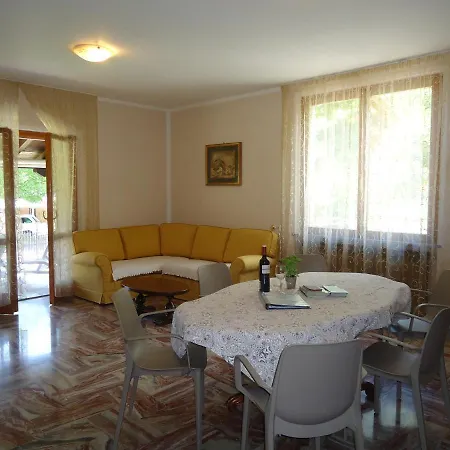 Casa Sara Анфо